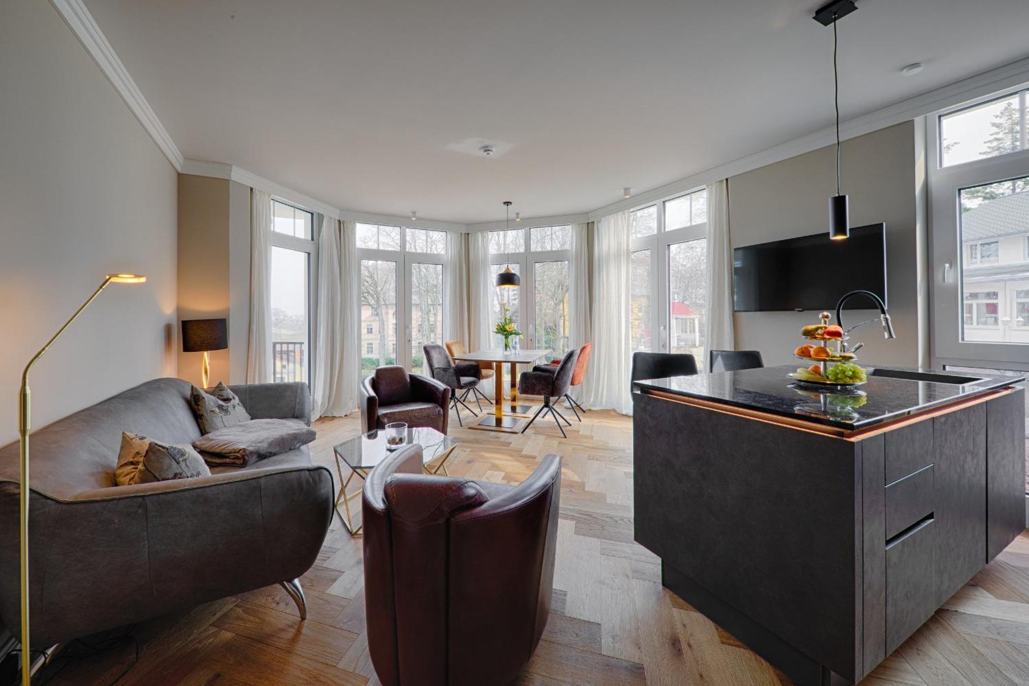 Meeressterne Schlossappartements Heringsdorf Экстерьер фото